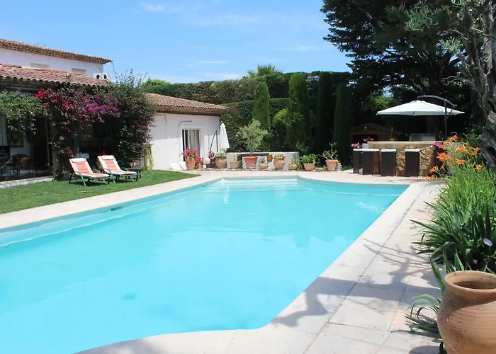 La Topi Bed and Breakfast Αντίμπ